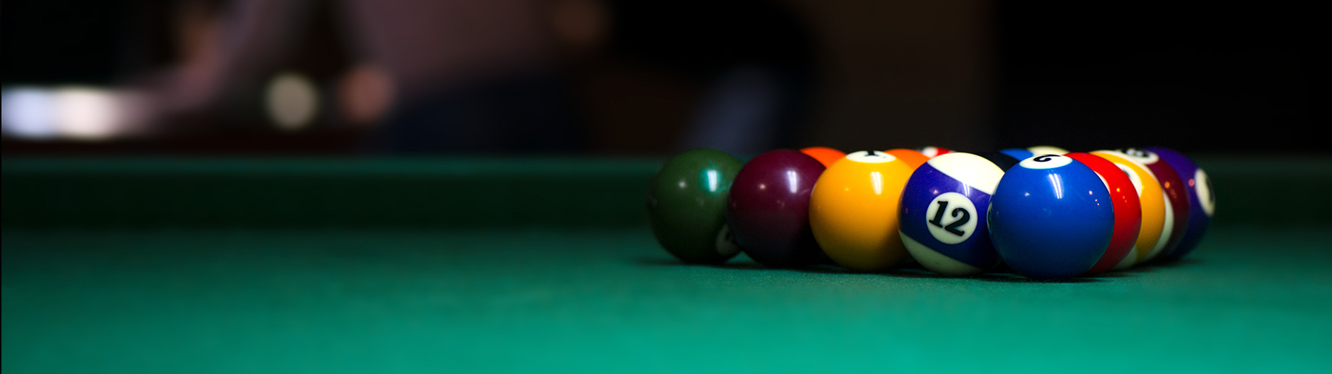 1870px x525px pool