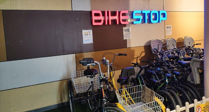 BikeStop 890x370